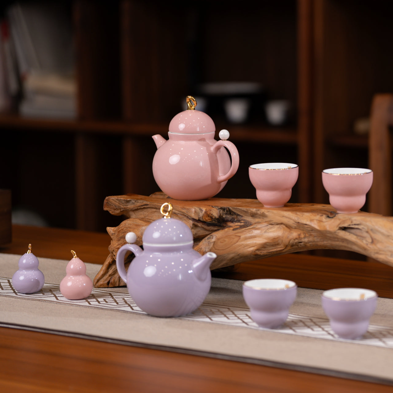 吉祥葫蘆茶具套裝（兩人份）：茶壺、茶杯、擺飾和杯墊