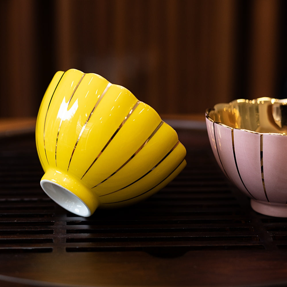 Petal Gilded Master's Cup, Color Glazed Teacup 3 fl.oz. 90ml