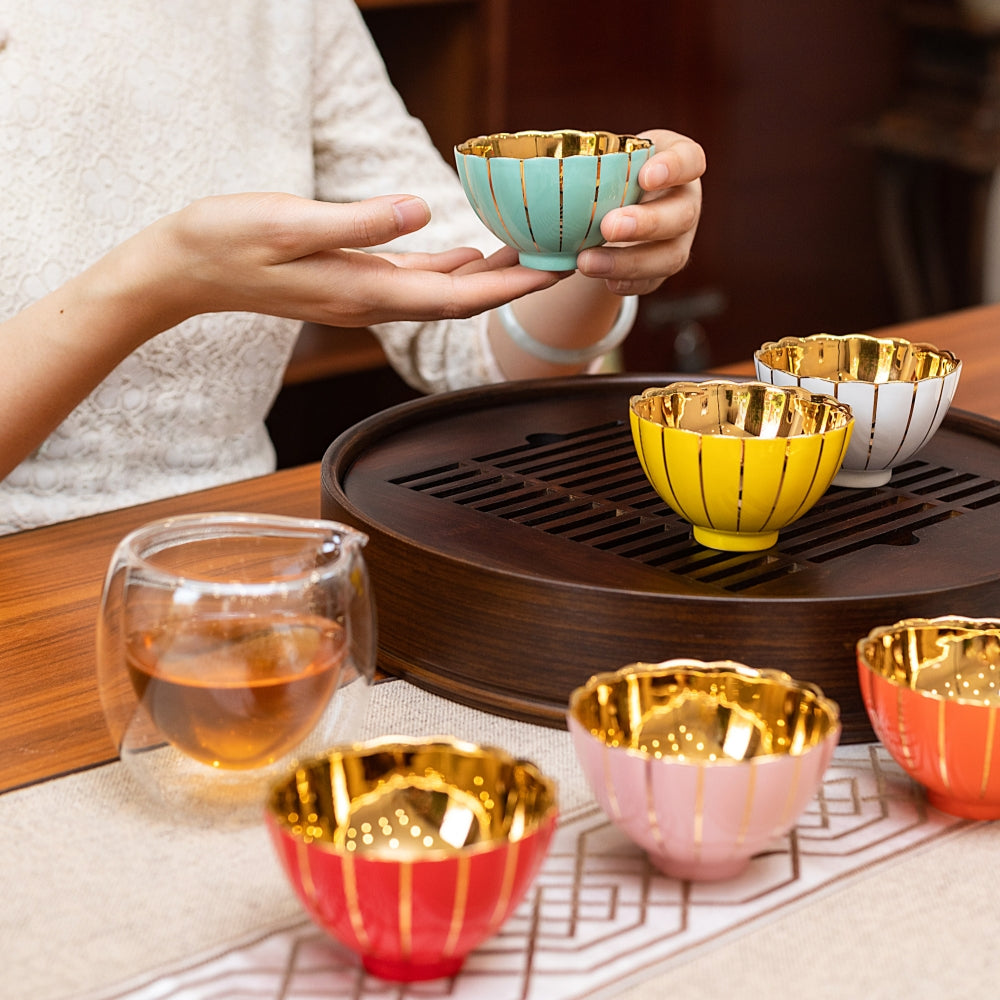 Petal Gilded Master's Cup, Color Glazed Teacup 3 fl.oz. 90ml