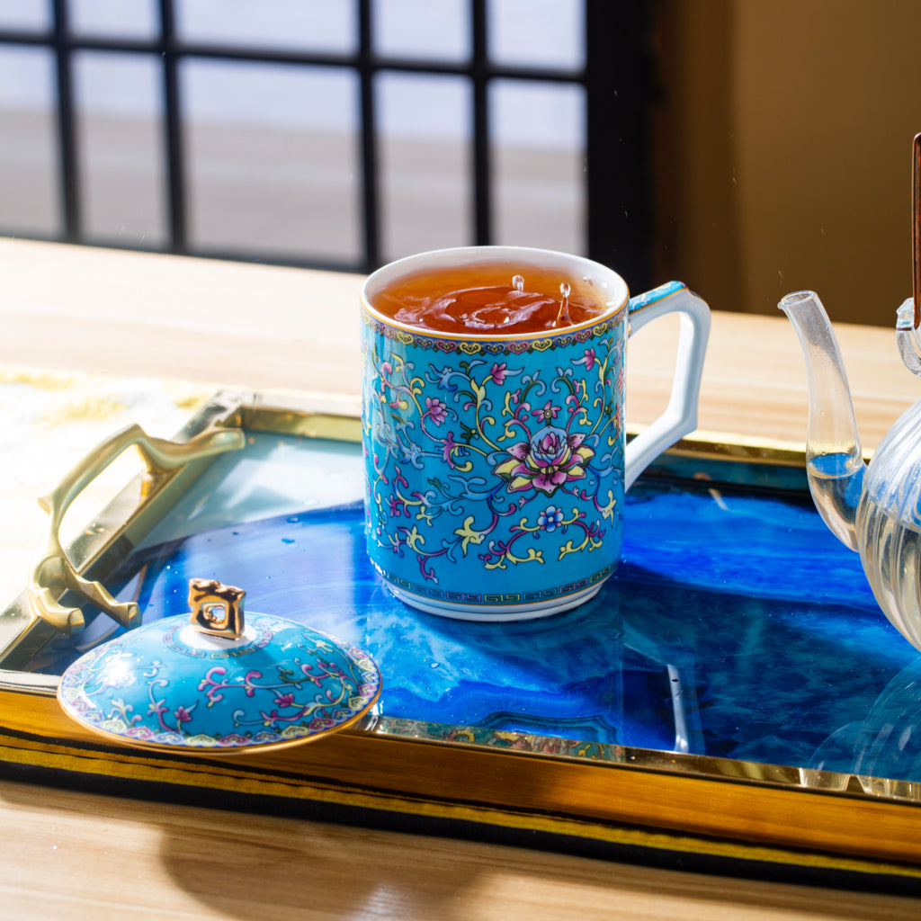 皇家藍琺瑯彩龍紋馬克杯，帶蓋，18.60 液體盎司/550毫升