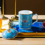 皇家藍琺瑯彩龍紋馬克杯，帶蓋，18.60 液體盎司/550毫升