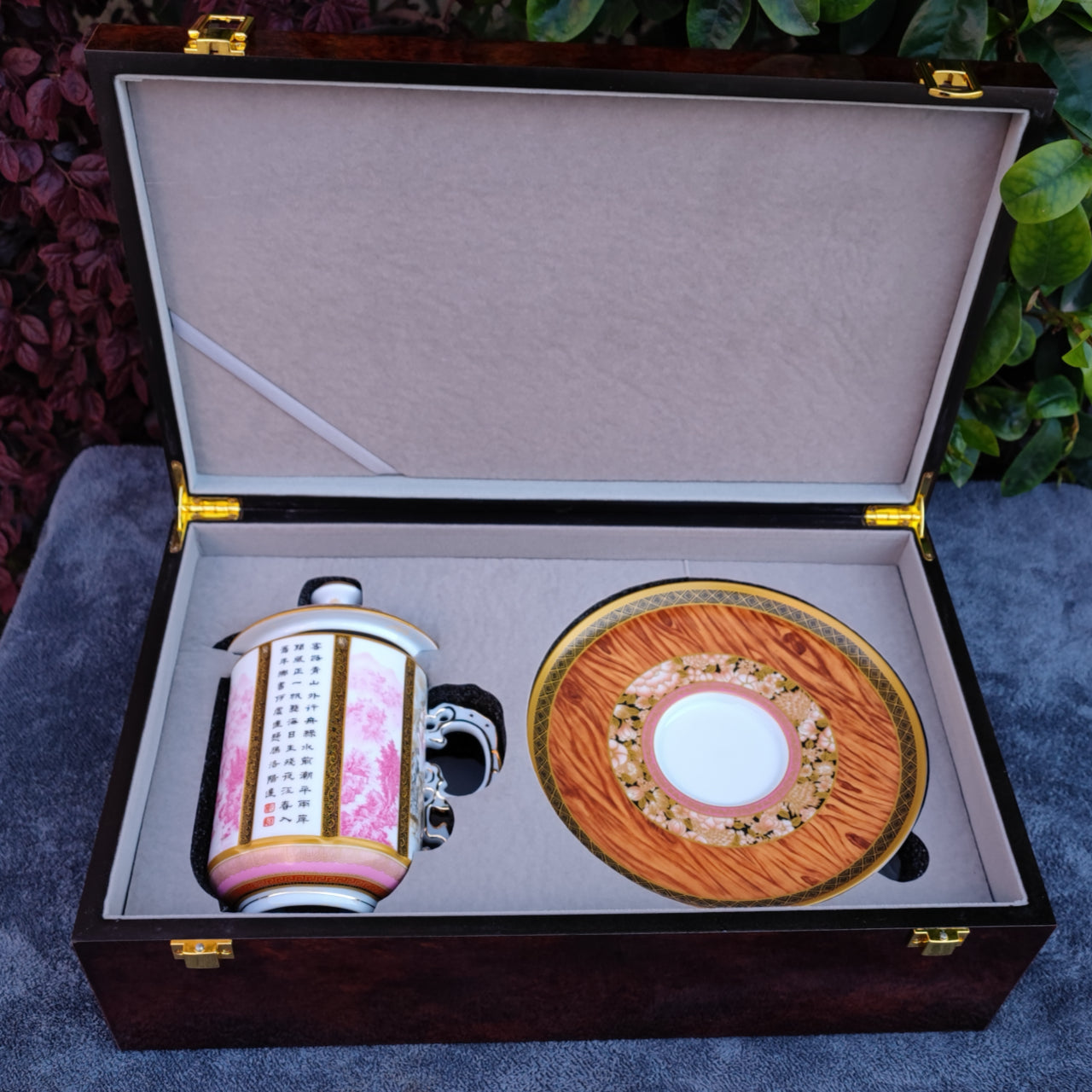 帝王紅風景三件組浮雕琺瑯杯，20.97 液體盎司/620毫升