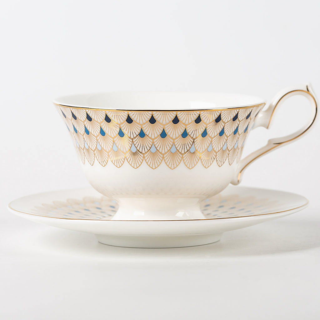 鎏金孔雀羽毛紋杯碟套裝，含勺，骨瓷，7.44 液體盎司（220毫升）