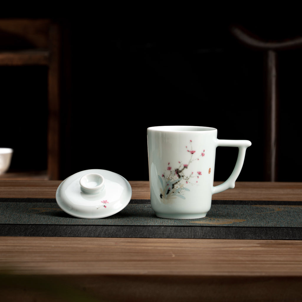 Ethereal Flora Qingbai Porcelain Mug with Lid, 8.79 fl.oz. 260mL