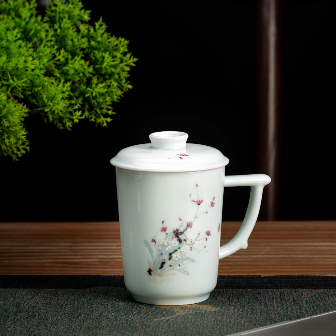 Ethereal Flora Qingbai Porcelain Mug with Lid, 8.79 fl.oz. 260mL