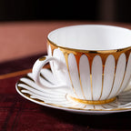 向日葵骨瓷杯碟套裝，6.76 液盎司（200毫升） 